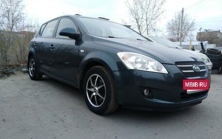 KIA cee'd I рестайлинг, 2009 год, 712 000 рублей, 3 фотография