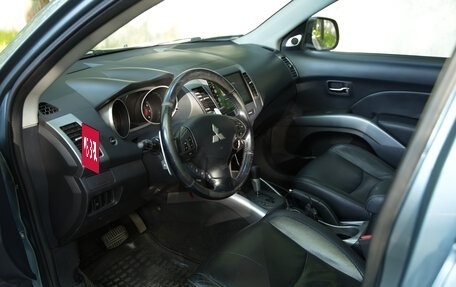 Mitsubishi Outlander III рестайлинг 3, 2007 год, 1 300 000 рублей, 3 фотография