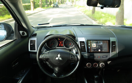 Mitsubishi Outlander III рестайлинг 3, 2007 год, 1 300 000 рублей, 5 фотография