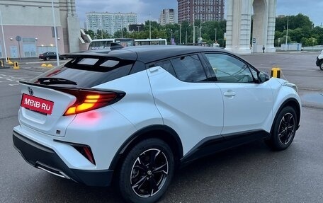 Toyota C-HR I рестайлинг, 2022 год, 3 550 000 рублей, 6 фотография