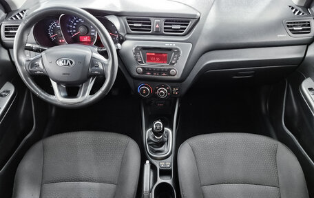 KIA Rio III рестайлинг, 2015 год, 679 000 рублей, 21 фотография