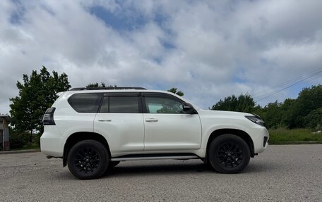 Toyota Land Cruiser Prado 150 рестайлинг 2, 2020 год, 4 900 000 рублей, 5 фотография