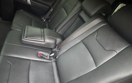 Toyota Land Cruiser Prado 150 рестайлинг 2, 2020 год, 4 900 000 рублей, 10 фотография
