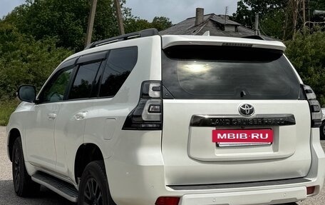 Toyota Land Cruiser Prado 150 рестайлинг 2, 2020 год, 4 900 000 рублей, 3 фотография
