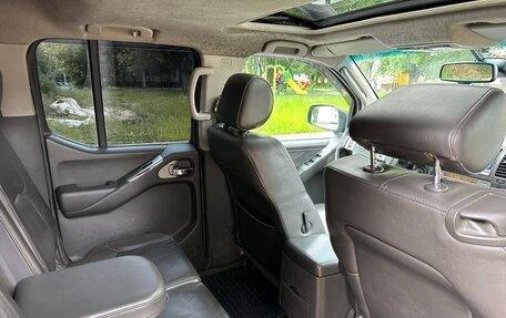 Nissan Navara (Frontier), 2007 год, 680 000 рублей, 10 фотография