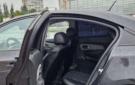 Chevrolet Cruze II, 2010 год, 750 000 рублей, 11 фотография