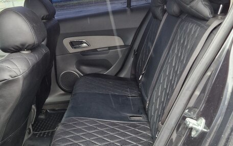 Chevrolet Cruze II, 2010 год, 750 000 рублей, 12 фотография