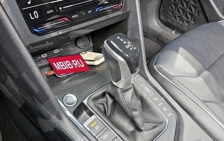 Volkswagen Tiguan II, 2022 год, 3 080 000 рублей, 6 фотография