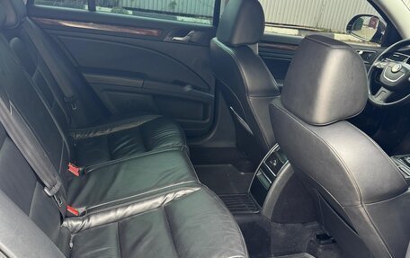 Skoda Superb III рестайлинг, 2011 год, 1 500 000 рублей, 15 фотография