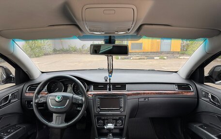 Skoda Superb III рестайлинг, 2011 год, 1 500 000 рублей, 9 фотография