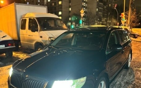 Skoda Superb III рестайлинг, 2011 год, 1 500 000 рублей, 37 фотография
