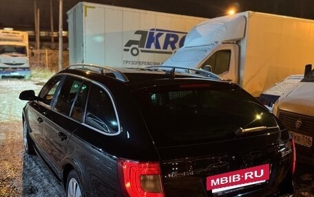Skoda Superb III рестайлинг, 2011 год, 1 500 000 рублей, 36 фотография