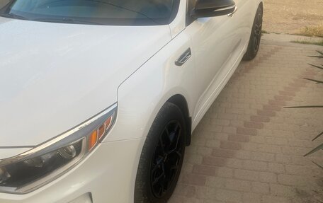 KIA Optima IV, 2018 год, 1 750 000 рублей, 3 фотография