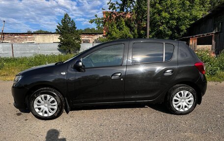 Renault Sandero II рестайлинг, 2017 год, 1 050 000 рублей, 3 фотография