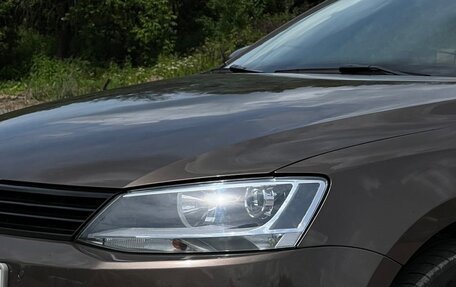 Volkswagen Jetta VI, 2012 год, 1 050 000 рублей, 2 фотография