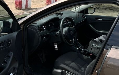 Volkswagen Jetta VI, 2012 год, 1 050 000 рублей, 11 фотография