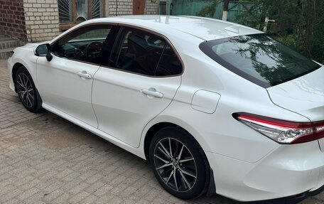 Toyota Camry, 2021 год, 3 300 000 рублей, 5 фотография