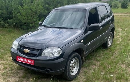 Chevrolet Niva I рестайлинг, 2012 год, 600 000 рублей, 1 фотография