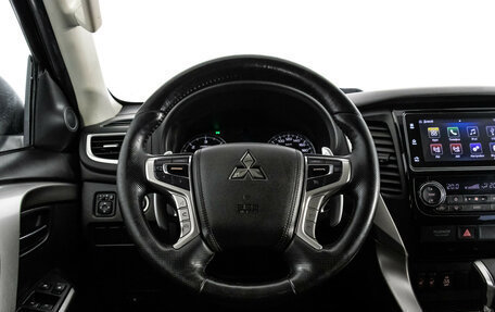 Mitsubishi Pajero Sport III рестайлинг, 2018 год, 2 599 000 рублей, 12 фотография