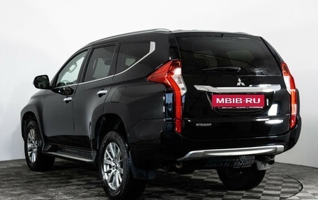 Mitsubishi Pajero Sport III рестайлинг, 2018 год, 2 599 000 рублей, 7 фотография