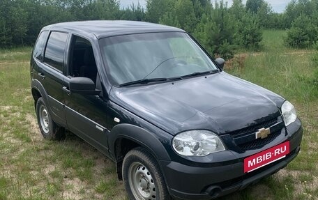 Chevrolet Niva I рестайлинг, 2012 год, 600 000 рублей, 2 фотография