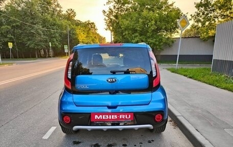 KIA Soul II рестайлинг, 2017 год, 1 800 000 рублей, 4 фотография