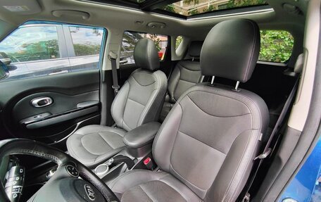 KIA Soul II рестайлинг, 2017 год, 1 800 000 рублей, 26 фотография