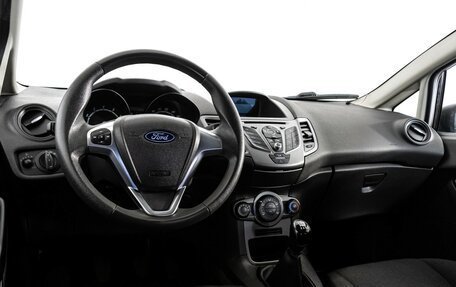 Ford Fiesta, 2015 год, 749 000 рублей, 11 фотография