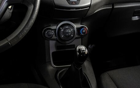 Ford Fiesta, 2015 год, 749 000 рублей, 15 фотография