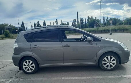 Toyota Corolla Verso I, 2005 год, 800 000 рублей, 4 фотография