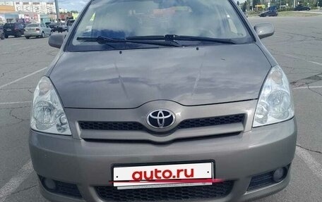 Toyota Corolla Verso I, 2005 год, 800 000 рублей, 2 фотография