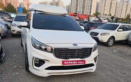 KIA Carnival III, 2020 год, 3 250 000 рублей, 7 фотография