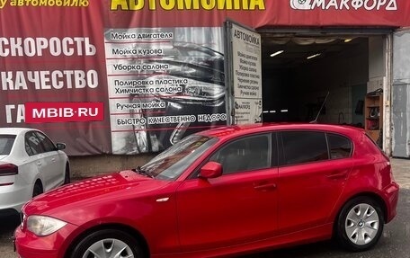 BMW 1 серия, 2011 год, 999 999 рублей, 2 фотография