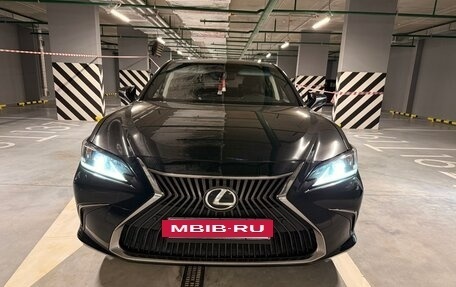 Lexus ES VII, 2019 год, 3 450 000 рублей, 18 фотография