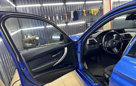 BMW 3 серия, 2018 год, 2 250 000 рублей, 15 фотография