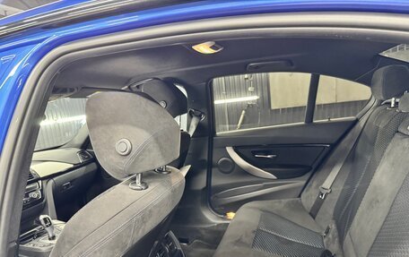 BMW 3 серия, 2018 год, 2 250 000 рублей, 18 фотография