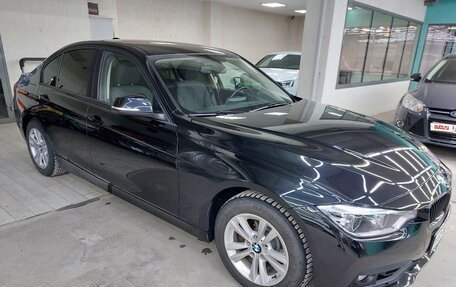 BMW 3 серия, 2018 год, 1 800 000 рублей, 8 фотография