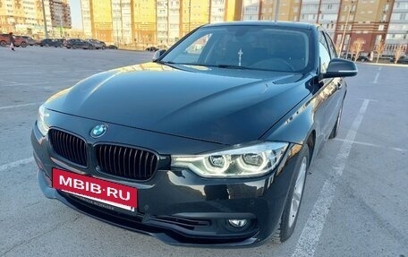 BMW 3 серия, 2018 год, 1 800 000 рублей, 3 фотография