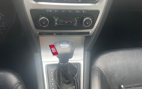 Skoda Octavia RS, 2011 год, 1 200 000 рублей, 15 фотография