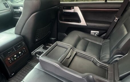 Toyota Land Cruiser 200, 2017 год, 5 300 000 рублей, 5 фотография