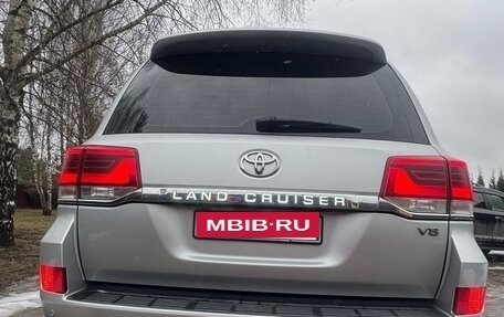 Toyota Land Cruiser 200, 2017 год, 5 300 000 рублей, 2 фотография