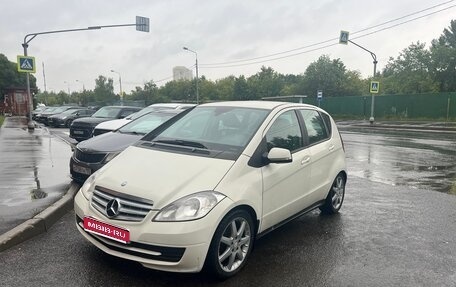 Mercedes-Benz A-Класс, 2011 год, 790 000 рублей, 1 фотография