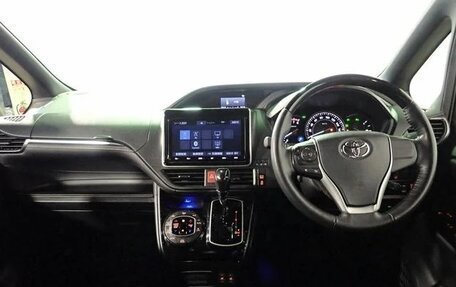 Toyota Esquire I, 2021 год, 2 205 055 рублей, 5 фотография