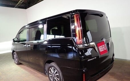 Toyota Esquire I, 2021 год, 2 205 055 рублей, 4 фотография