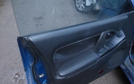 Mazda 323, 1998 год, 180 000 рублей, 2 фотография