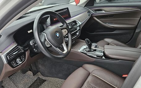 BMW 5 серия, 2020 год, 3 050 000 рублей, 8 фотография