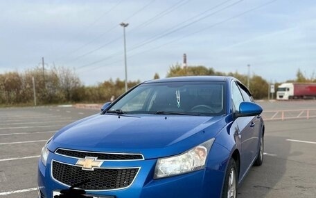 Chevrolet Cruze II, 2011 год, 730 000 рублей, 3 фотография