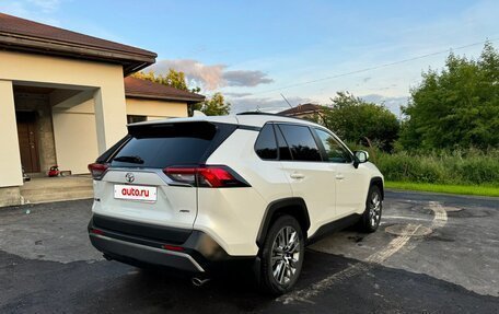 Toyota RAV4, 2021 год, 4 100 000 рублей, 5 фотография