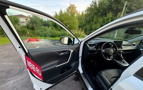 Toyota RAV4, 2021 год, 4 100 000 рублей, 18 фотография