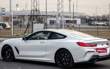 BMW 8 серия, 2019 год, 7 000 000 рублей, 3 фотография